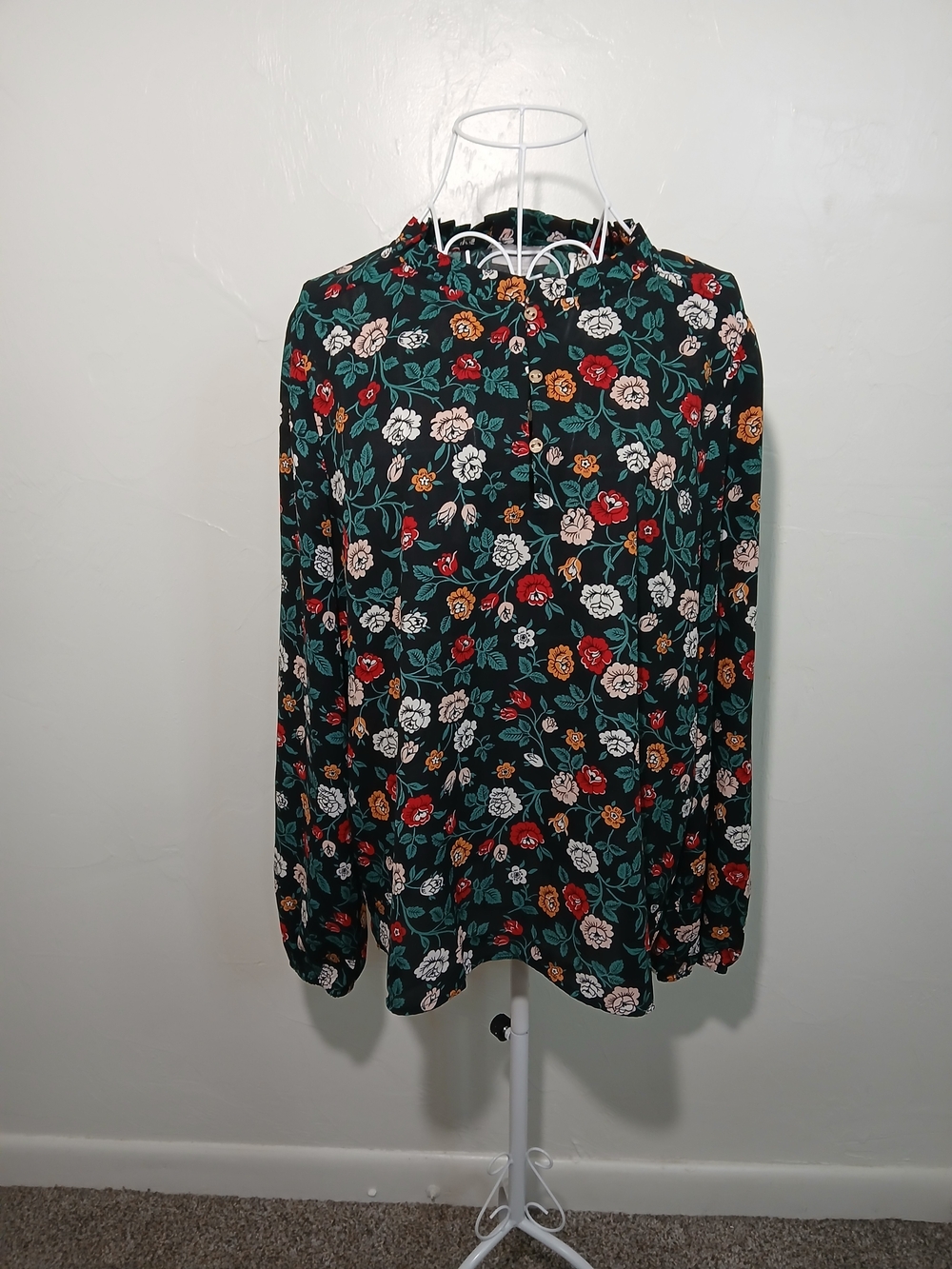 LOFT Outlet Sheer Black Floral Print 3/4 Button Front Long Sleeve Blouse Sz. M